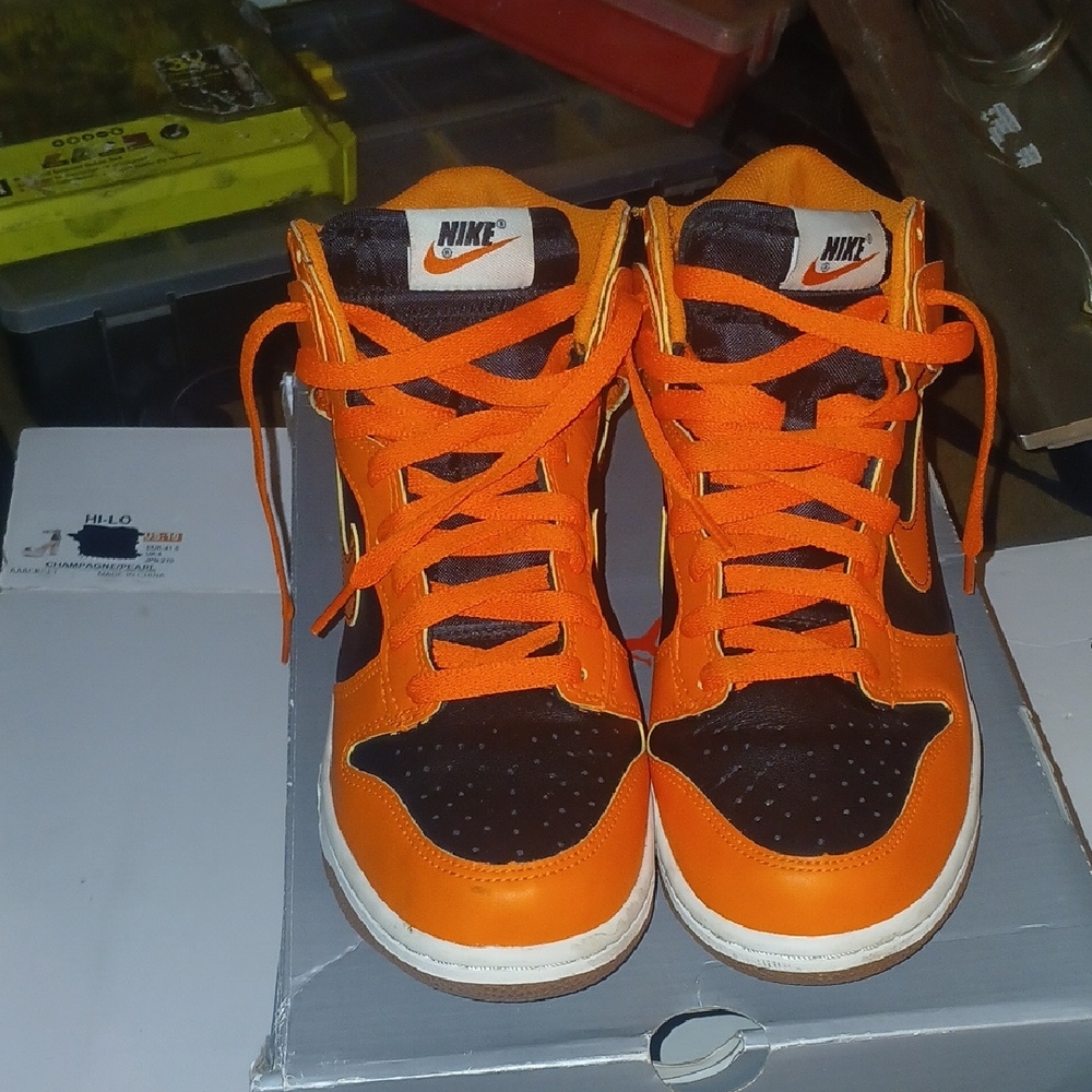 Nike Kids Bright Orange and Black Sneakers